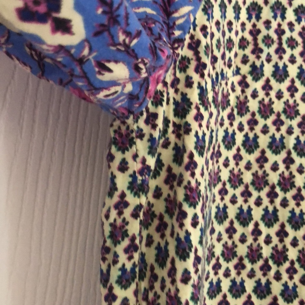 Floral Blue and Cream floral paisley Women's tunic Top - Picture 7 of 11